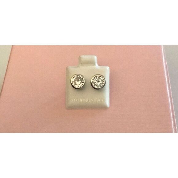 2 Ct. Round Cut Bezel Set Genuine Diamond Simulant Stud Earrings~.925 Sterling - Picture 1 of 1